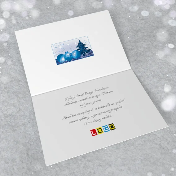 Otwarty karnet ze stroną wewnętrzną gotową na życzenia oraz logo firmy