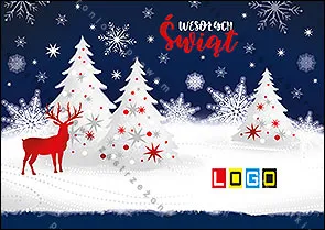 Czerwona sylwetka renifera na śniegu obok białych choinek i dużych geometrycznych śnieżynek na granatowym tle
