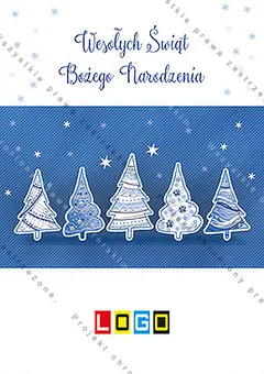 Pięć choinek z różnymi wzorami obok siebie, ustawione na granatowym pasie, jasna góra ze śnieżynkami