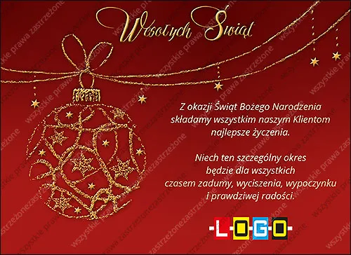Pozioma e-kartka z dużą złotą bombką na girlandzie, czerwonym tłem, życzeniami po prawej i polem na logo
