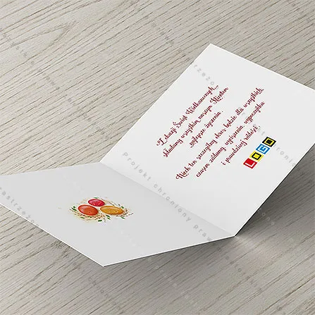 Mniejsze gniazdko po lewej, po prawej bordowe życzenia i miejsce na logo