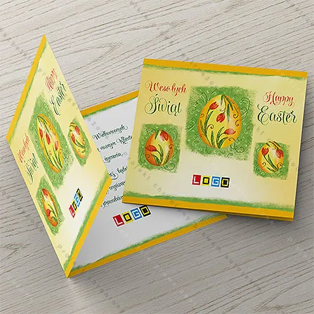 Trzy jajka z czerwonymi tulipanami, każde w zielonej ramce, na jasnożółtym tle, napisy po bokach