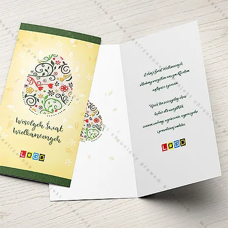 Jajo z czerwonymi tulipanami i zielonymi pnączami na żółtym tle, u góry i dołu ciemnozielone pasy