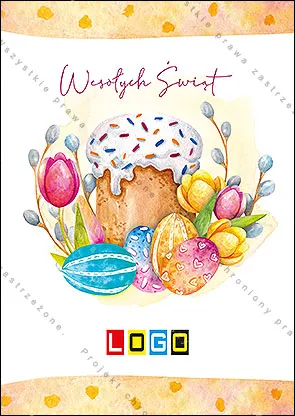 Babka z białym lukrem i kolorowymi kuleczkami, wokół pisanki, tulipany i gałązki bazi, na górze różowo-fioletowy napis